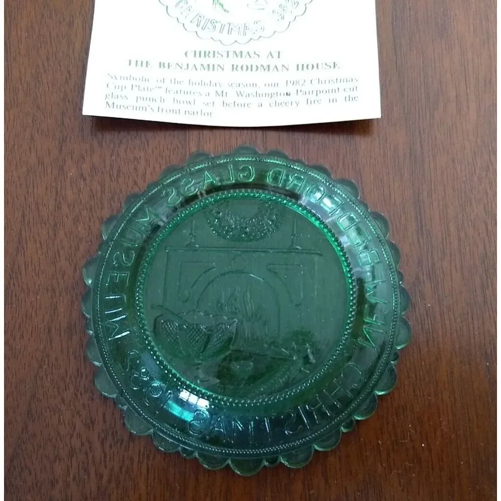 Pairpoint CHRISTMAS RODMAN PARLOR FIREPLACE 1982 New Bedford‎ Museum Cup Plate